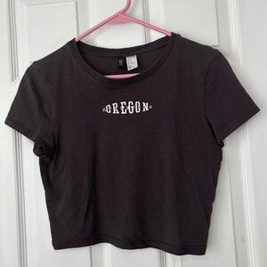 H&M Divided Black & White Oregon Athletics Cropped Tee